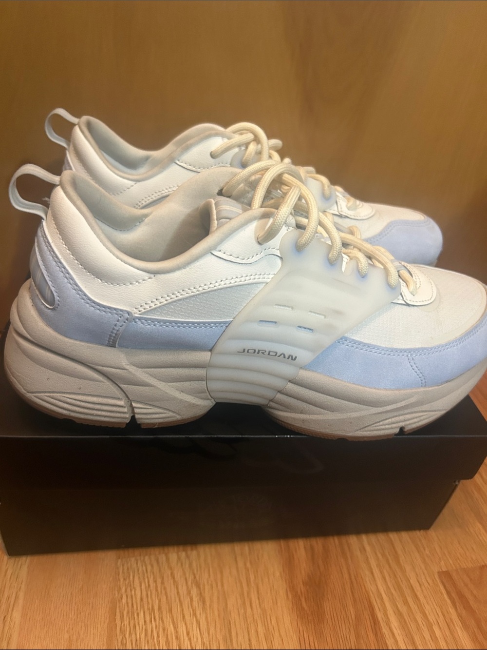 Jordan mens Trunner Sneaker in Light Blue and White